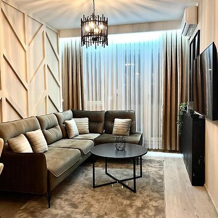 Top Apartment Prishtine Bagian luar foto